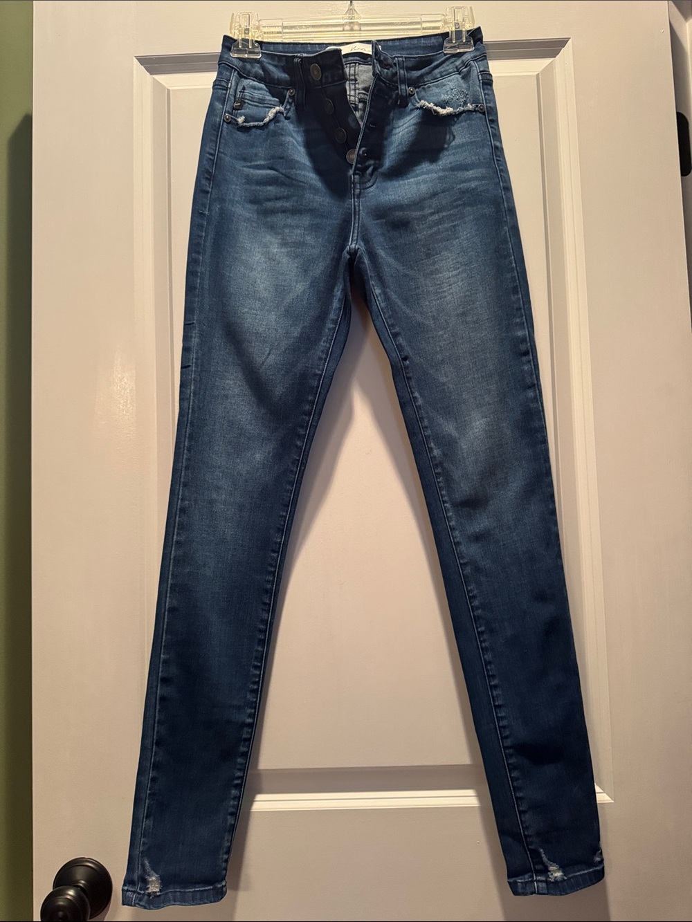 KanCan Skinny Jeans in Medium Blue Wash